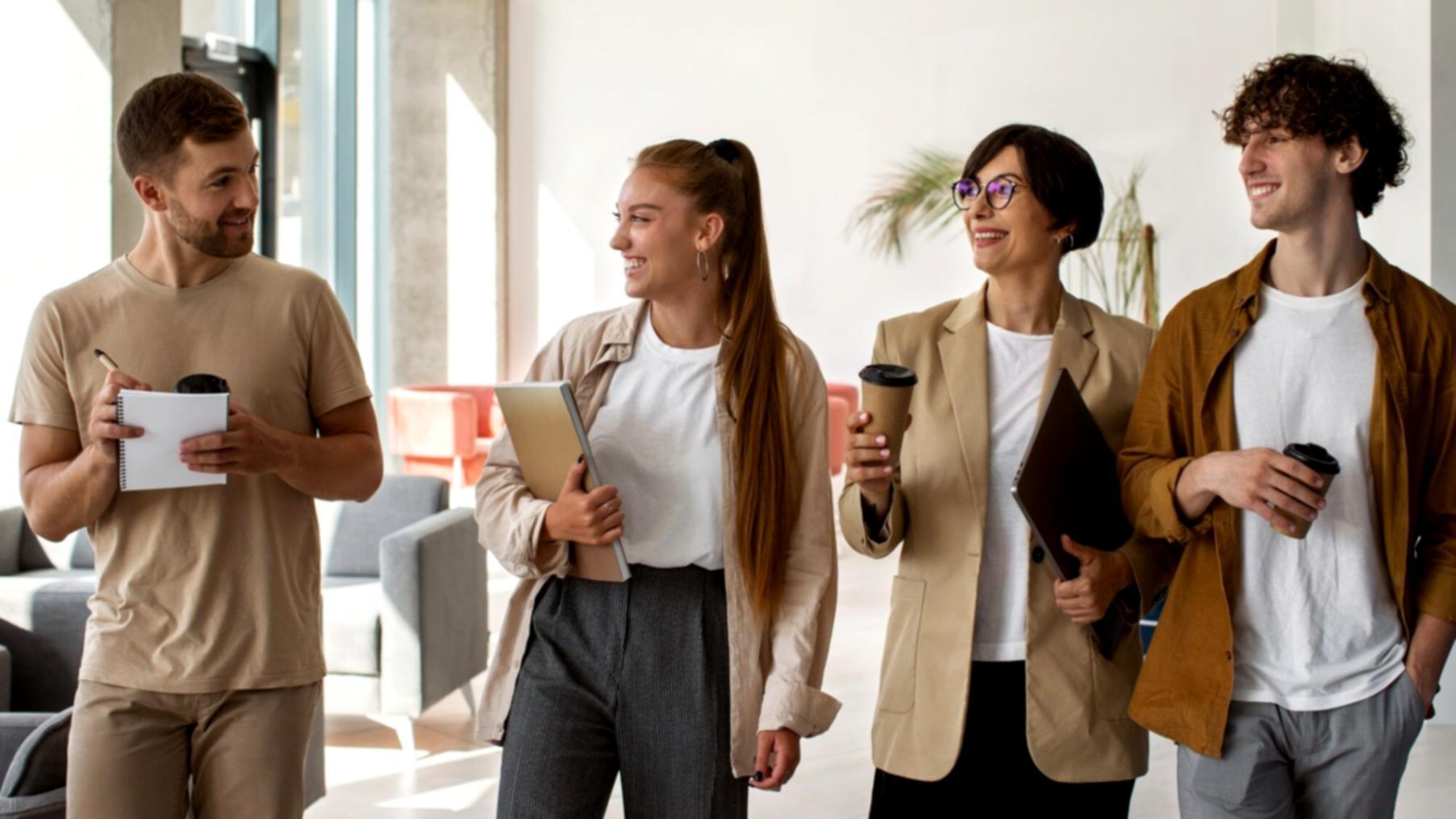 Sesión de trabajo personalizada en nuestro programa de educación financiera